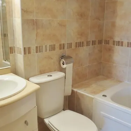 Apartament Carrer Amplaries